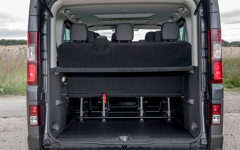 Renault Trafic Minibus boot space